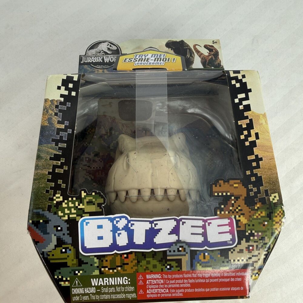 Bitzee Jurassic World Interactive Digital Dinosaur Pet Electronic Toy NEW Spin